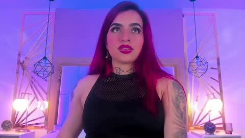 Snapshot of vaaleriee_miller_ chatting on January 3, 6:14 pm valeriee miller online show from January 3, 6:14 pm