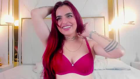Snapshot of vaaleriee_miller_ chatting on January 14, 10:34 pm valeriee miller online show from January 14, 10:34 pm