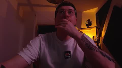 Snapshot of vacation__ chatting on December 21, 3:08 pm vacation__ online show from December 21, 3:08 pm