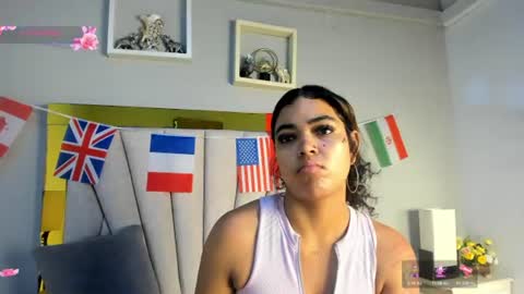 Snapshot of vahiolet_fuentes chatting on July 2, 3:17 am vahioleth online show from July 2, 3:17 am