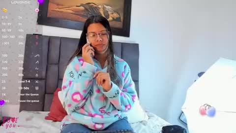 Vahiolet smith online show from February 12, 3:12 am