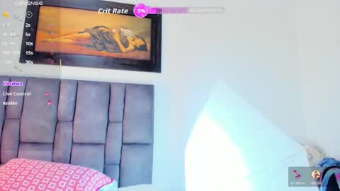 Snapshot of vahiolet_smith chatting on May 29, 1:14 am Vahiolet smith online show from May 29, 1:14 am