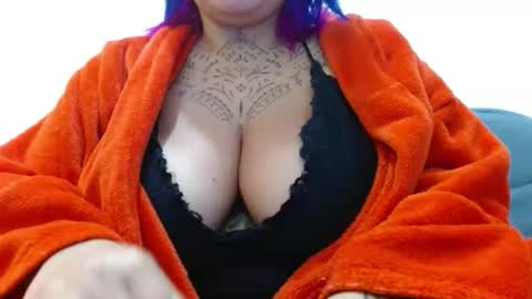 Vah Oliver online show from November 30, 3:16 pm