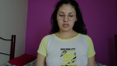 Snapshot of vainilla_cam chatting on May 7, 1:55 am Vainilla online show from May 7, 1:55 am