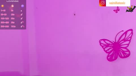 Snapshot of vainilla_l chatting on November 13, 5:01 pm Vainilla Independent model online show from November 13, 5:01 pm