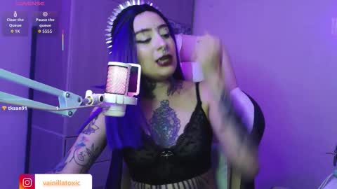 Snapshot of vainilla_l chatting on December 5, 2:20 am Vainilla Independent model online show from December 5, 2:20 am