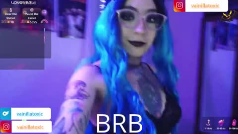 Snapshot of vainilla_l chatting on February 25, 2:54 am Vainilla Independent model online show from February 25, 2:54 am