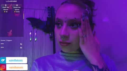 Snapshot of vainilla_l chatting on March 6, 1:35 am Vainilla Independent model online show from March 6, 1:35 am