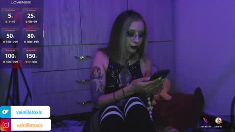 Snapshot of vainilla_l chatting on March 8, 1:47 am Vainilla Independent model online show from March 8, 1:47 am