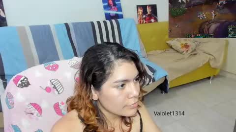 Snapshot of vaioletuwu chatting on March 3, 9:11 am Vaiolet1314 online show from March 3, 9:11 am