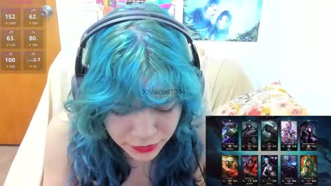 Snapshot of vaioletuwu chatting on October 7, 2:53 am Vaiolet1314 online show from October 7, 2:53 am