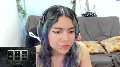 Vaiolet1314 online show from March 9, 2:04 am