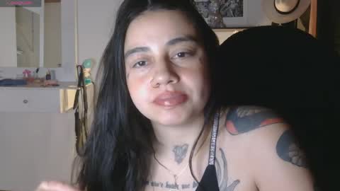 Snapshot of val_bardot1 chatting on June 6, 2:16 am first of all... who are u online show from June 6, 2:16 am