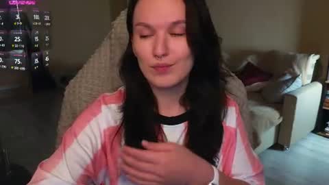 Snapshot of val_manson chatting on July 31, 7:24 pm Val online show from July 31, 7:24 pm
