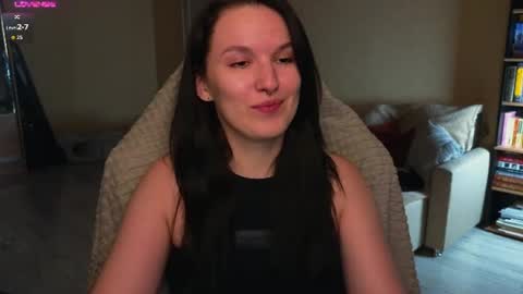 Snapshot of val_manson chatting on August 3, 6:55 pm Val online show from August 3, 6:55 pm