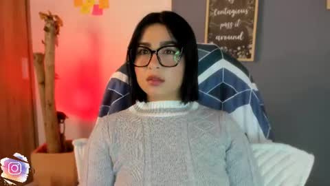 Snapshot of val_varago chatting on July 20, 3:43 am val_varago online show from July 20, 3:43 am