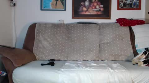 Snapshot of valemer chatting on March 4, 8:38 pm Cheating Slut online show from March 4, 8:38 pm