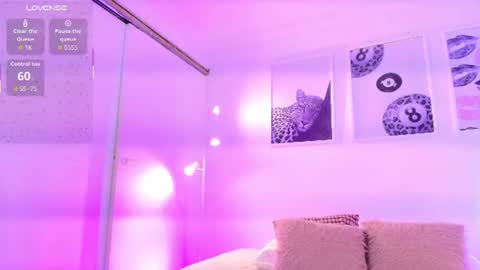 Snapshot of valen_ross_ chatting on June 20, 9:50 pm valentina Rossi 3 online show from June 20, 9:50 pm
