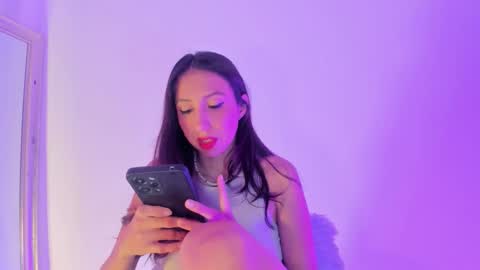 Snapshot of valen_scoott chatting on December 15, 6:34 pm valen_scoott online show from December 15, 6:34 pm