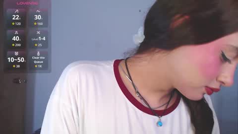 Snapshot of valen_thompson chatting on October 17, 2:48 am IG-valen mendoza99 twitter valenthompson99 online show from October 17, 2:48 am