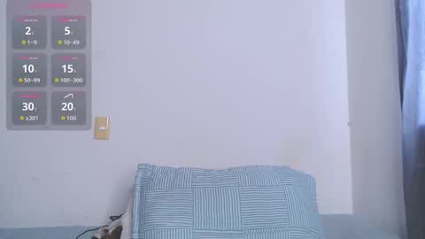 Snapshot of valen_thompson chatting on December 5, 8:16 pm IG-valen mendoza99 twitter valenthompson99 online show from December 5, 8:16 pm