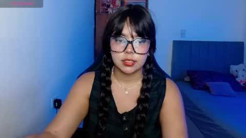 Snapshot of valenbeauty chatting on May 21, 4:19 am valenbeauty online show from May 21, 4:19 am