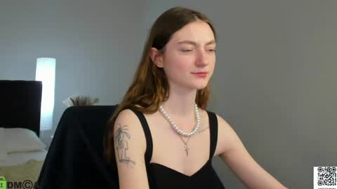 Snapshot of valenora1 chatting on May 9, 11:26 am Nora online show from May 9, 11:26 am