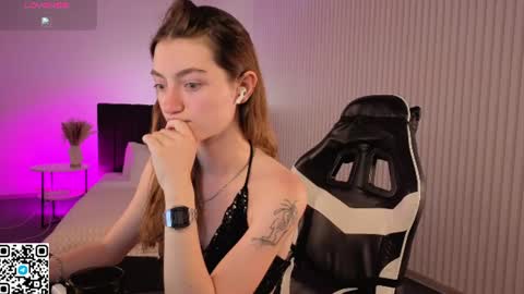 Nora online show from July 29, 11:19 am