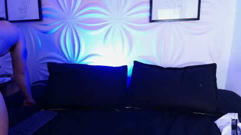valenssio_moretti online show from May 15, 1:34 am