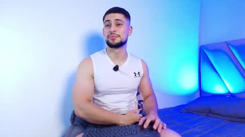 valenssio_moretti online show from May 29, 12:52 am