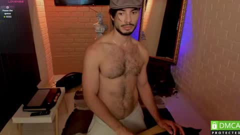 valentin_hoffman online show from March 2, 12:12 pm