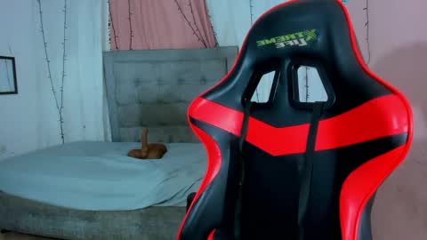 Snapshot of valentina_0_ chatting on October 31, 3:29 am Valentina online show from October 31, 3:29 am