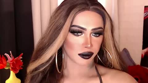 Snapshot of valentina_goddess_tsxxx chatting on January 6, 2:26 am Amanda online show from January 6, 2:26 am