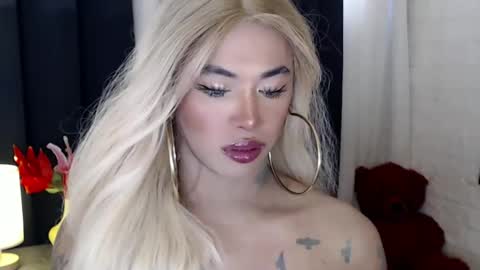 Snapshot of valentina_goddess_tsxxx chatting on January 6, 5:41 am Amanda online show from January 6, 5:41 am