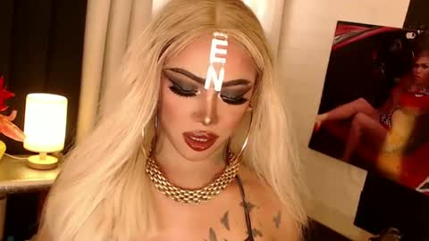 Snapshot of valentina_goddess_tsxxx chatting on January 11, 3:23 am Amanda online show from January 11, 3:23 am