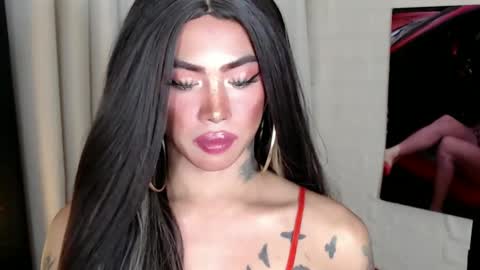 Snapshot of valentina_goddess_tsxxx chatting on January 14, 9:35 am Amanda online show from January 14, 9:35 am