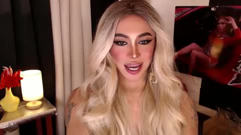 Snapshot of valentina_goddess_tsxxx chatting on February 3, 11:58 pm Amanda online show from February 3, 11:58 pm