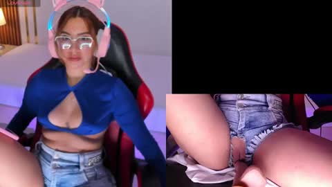 Snapshot of valentina_greco chatting on June 7, 9:07 pm Valentina online show from June 7, 9:07 pm