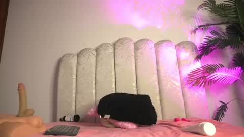 Snapshot of valentina_king18 chatting on July 28, 12:48 pm VALENTINA online show from July 28, 12:48 pm