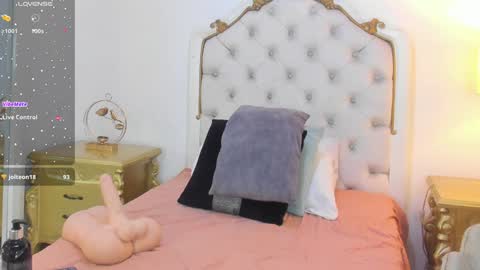 Snapshot of valentina_ross_ chatting on February 3, 3:06 pm Valentina online show from February 3, 3:06 pm