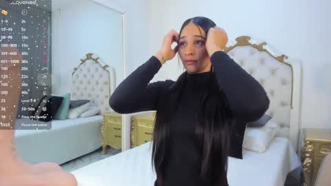 Snapshot of valentina_ross_ chatting on February 4, 12:11 pm Valentina online show from February 4, 12:11 pm