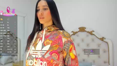 Snapshot of valentina_ross_ chatting on February 20, 12:04 pm Valentina online show from February 20, 12:04 pm