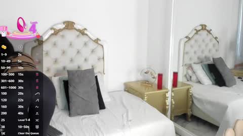 Snapshot of valentina_ross_ chatting on March 7, 12:12 pm Valentina online show from March 7, 12:12 pm