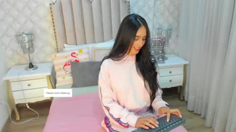 Valentina  online show from April 11, 2:27 am
