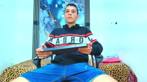 Snapshot of valentina_y_sneiderr chatting on December 20, 3:13 am valentina_y_sneiderr online show from December 20, 3:13 am