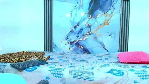 Snapshot of valentina_y_sneiderr chatting on January 13, 7:19 pm valentina_y_sneiderr online show from January 13, 7:19 pm