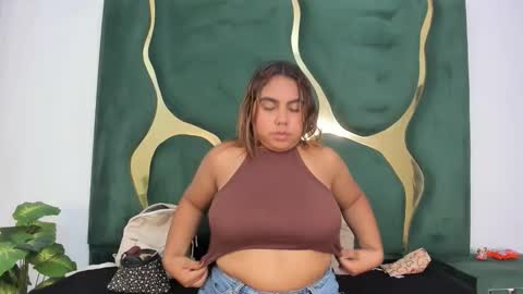 valentinaasm online show from April 25, 3:09 am