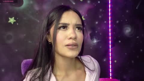 valentinarojass_ online show from April 27, 5:22 pm