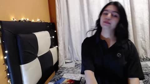 valentinasmith18 online show from March 4, 12:49 am