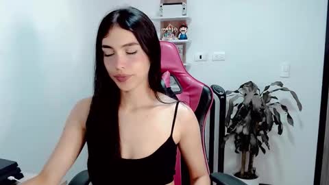 Valentina  online show from November 7, 12:10 am